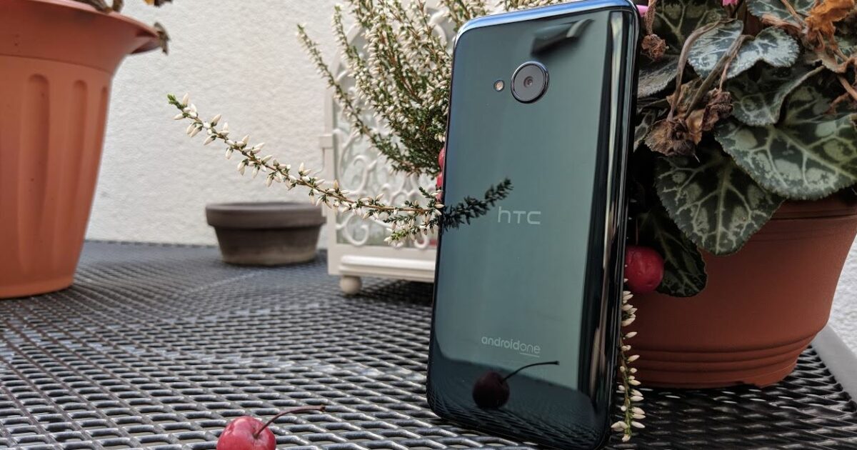 HTC U11 Life Test