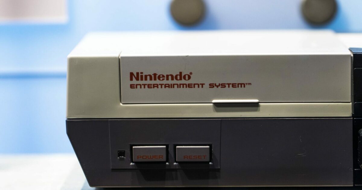 Nes - Nintendo Entertainment System Head